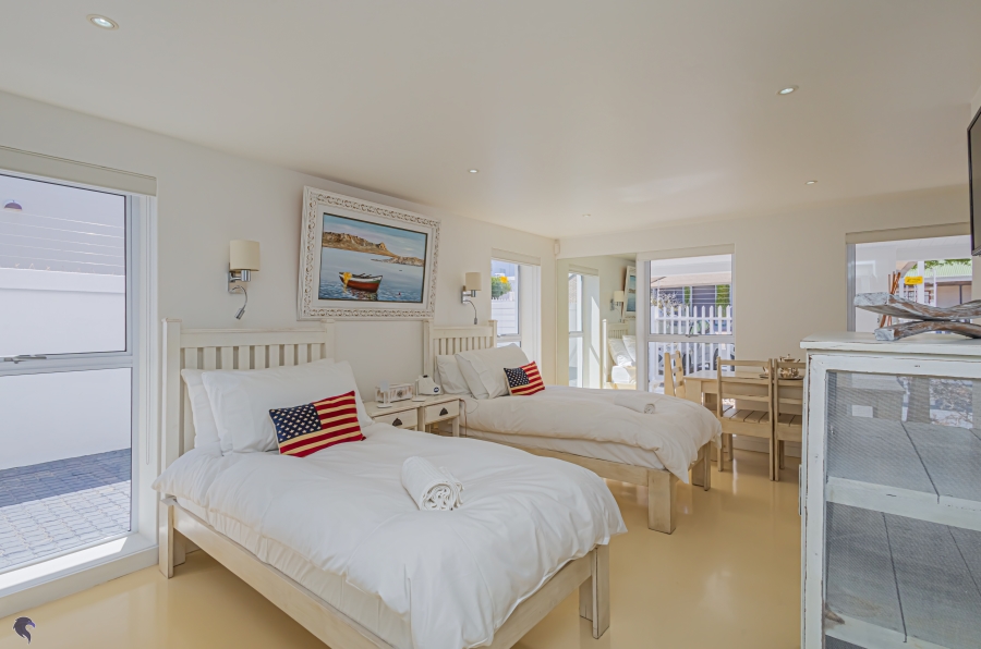 4 Bedroom Property for Sale in Myburgh Park Western Cape